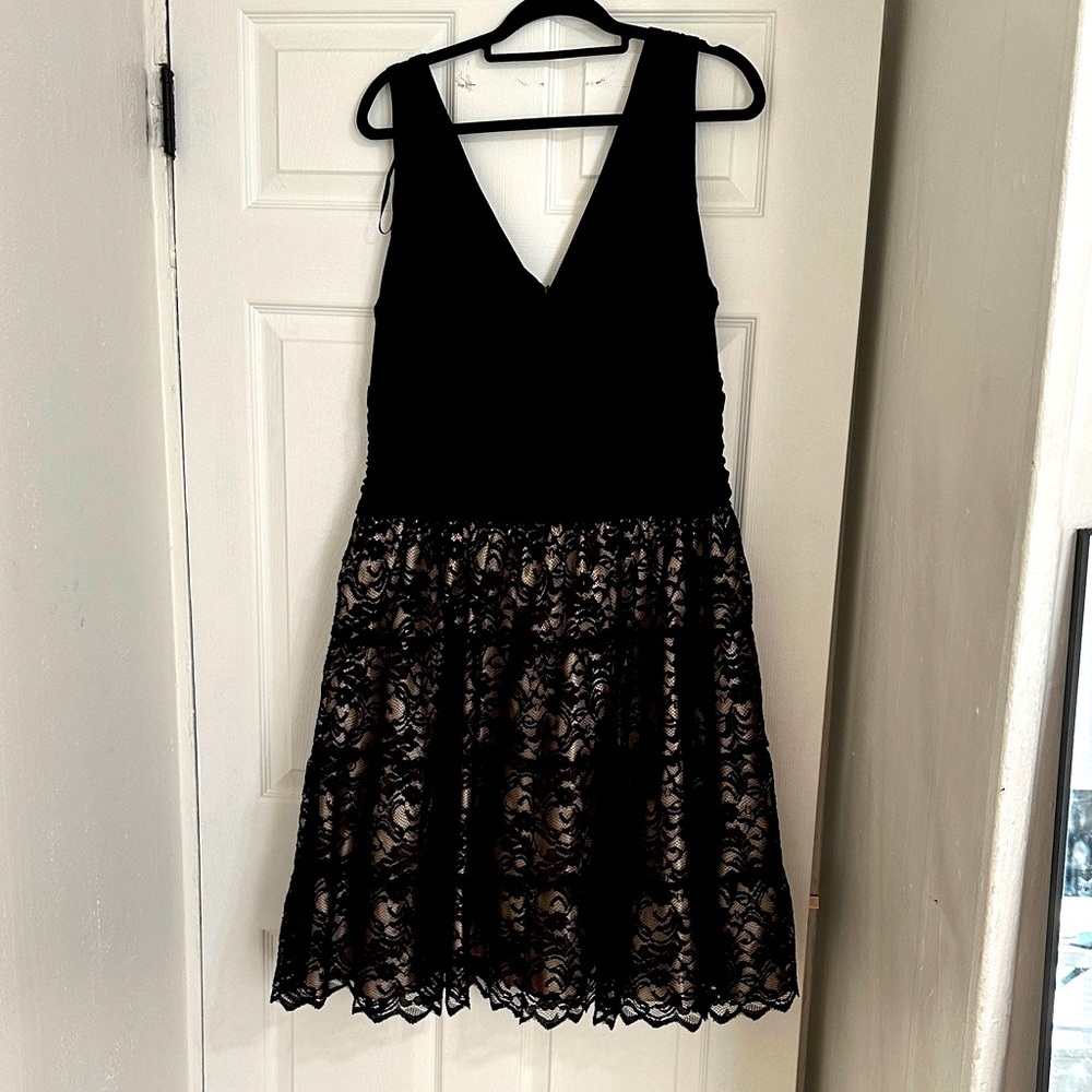 S.L. Fashions Black and Cream Lace Midi Dress